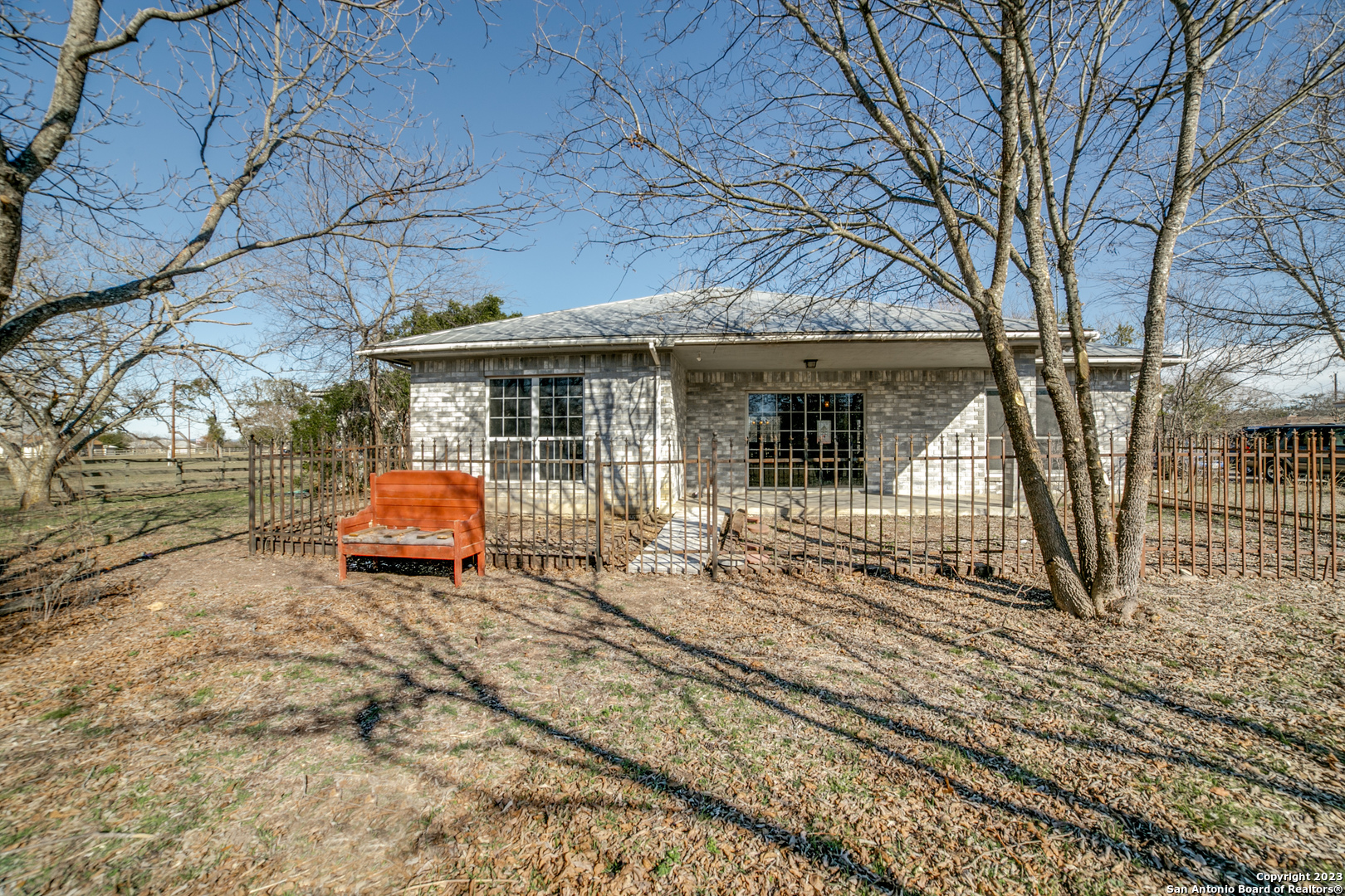 302 SAN JULIAN CREEK RD