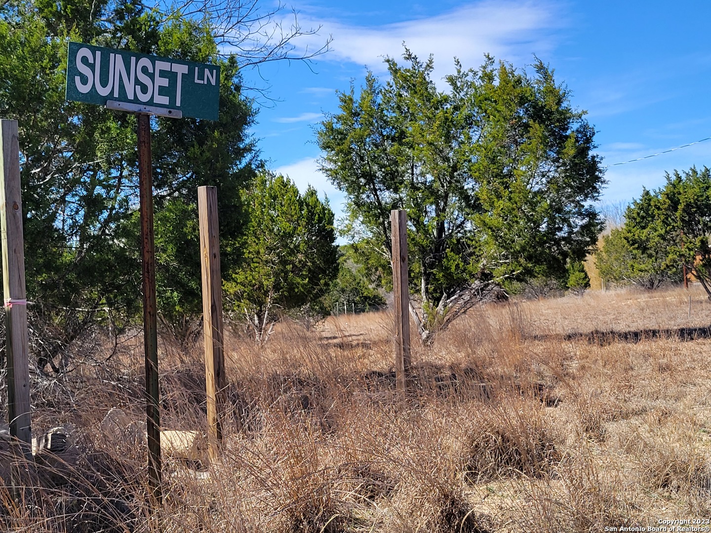 123 Sunset Ln
