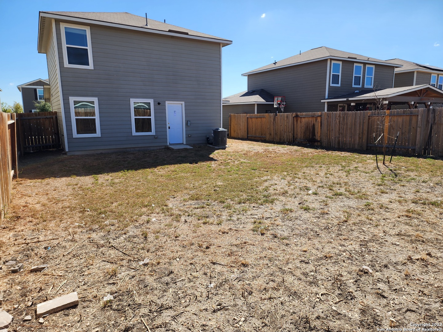 3139 Gilbert Garden