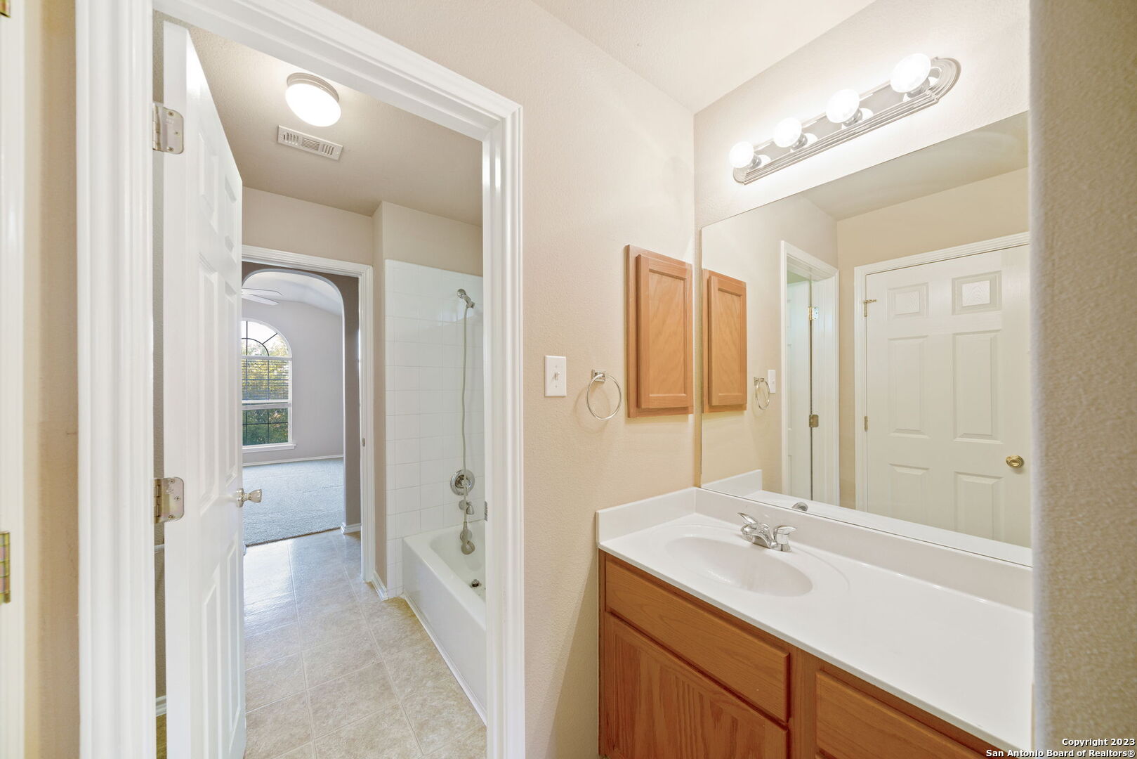 16950 DARIEN WING