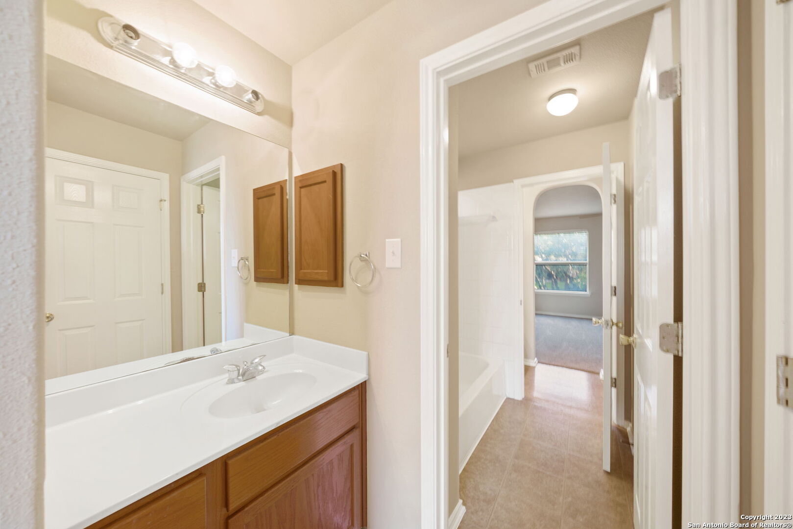 16950 DARIEN WING