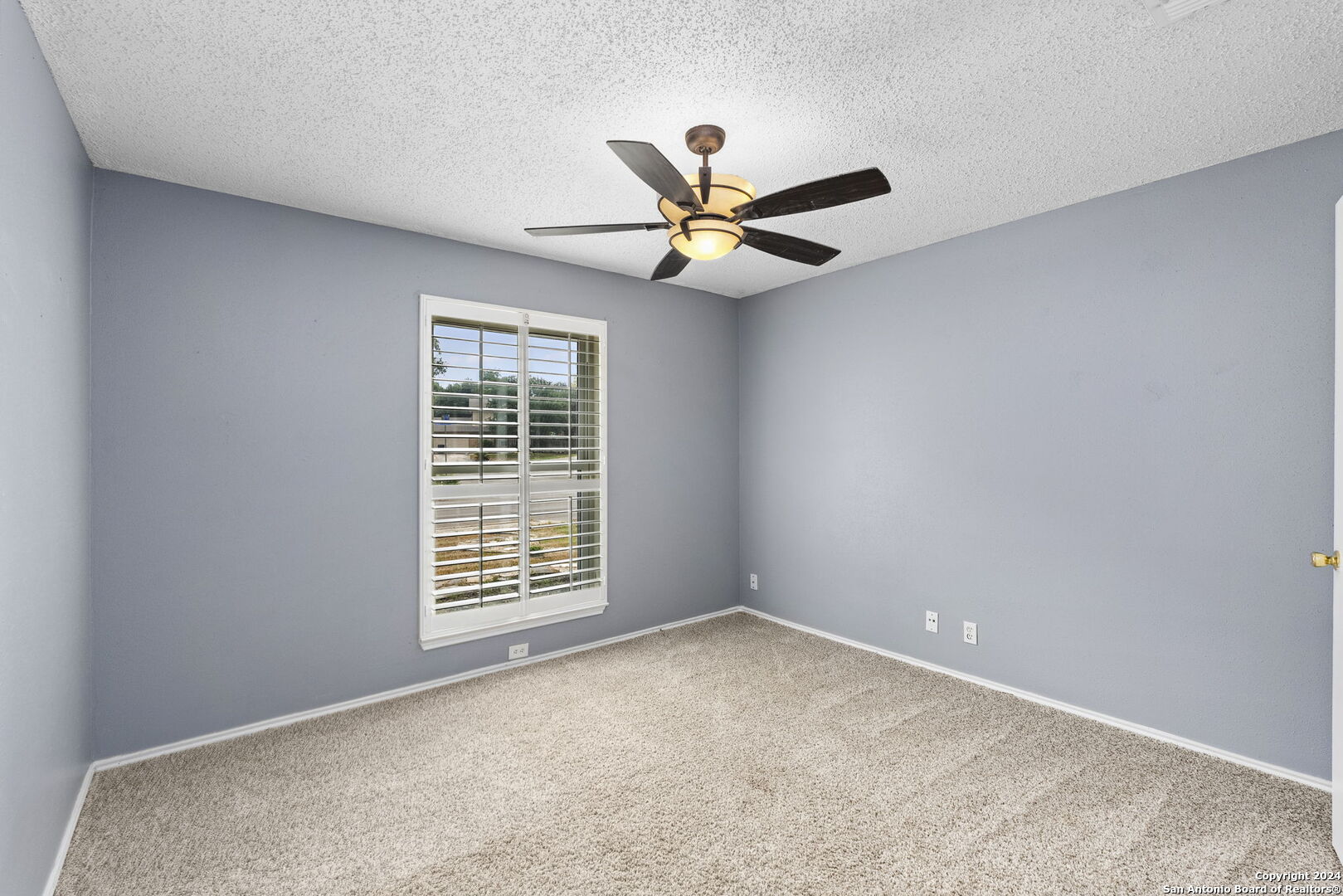 2614 Moss Bluff St