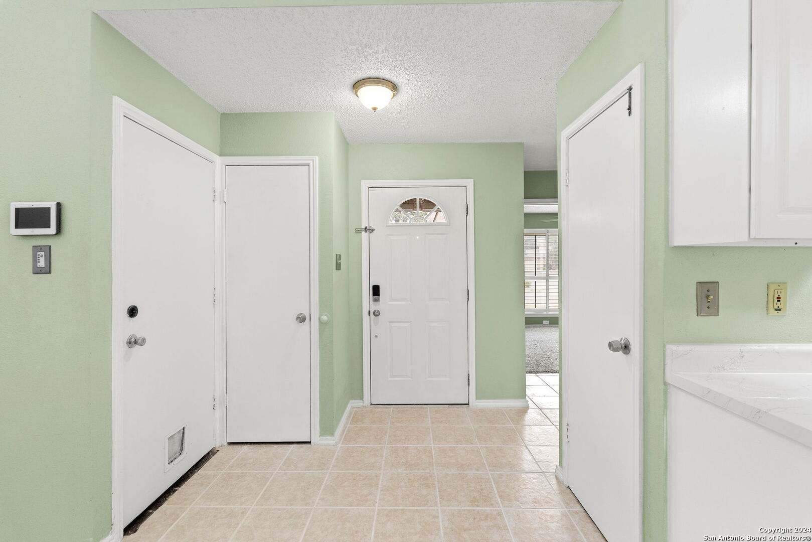 2614 Moss Bluff St