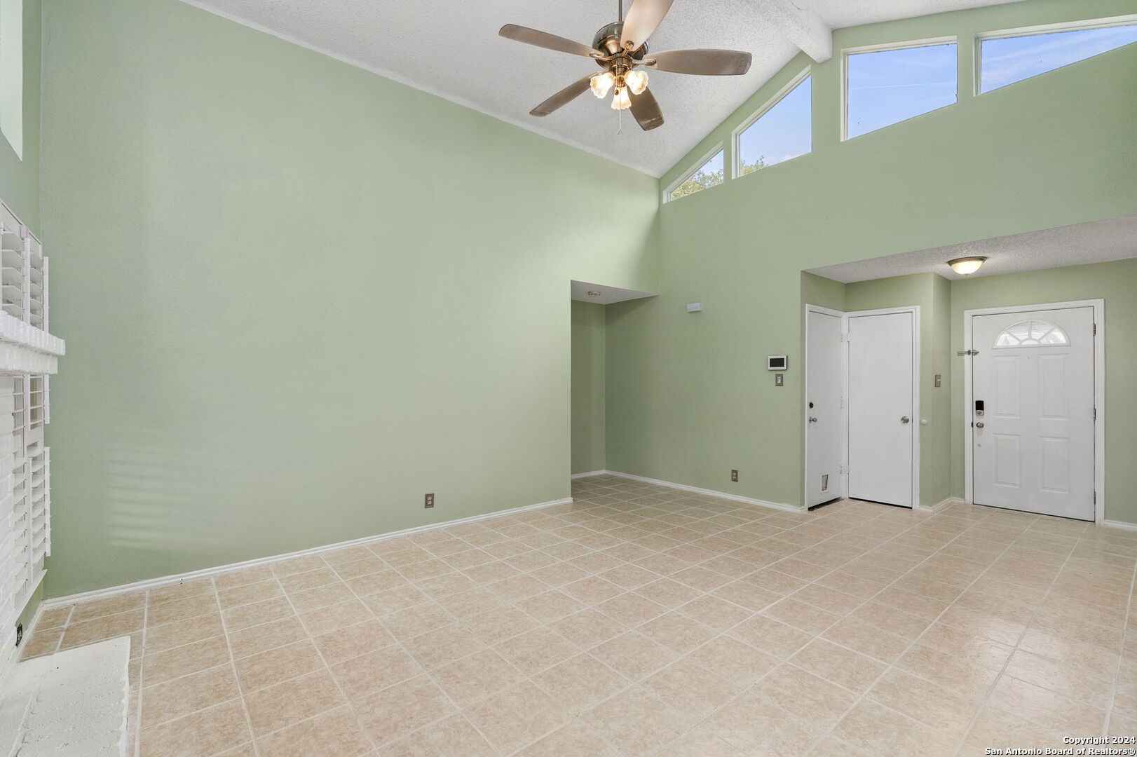 2614 Moss Bluff St