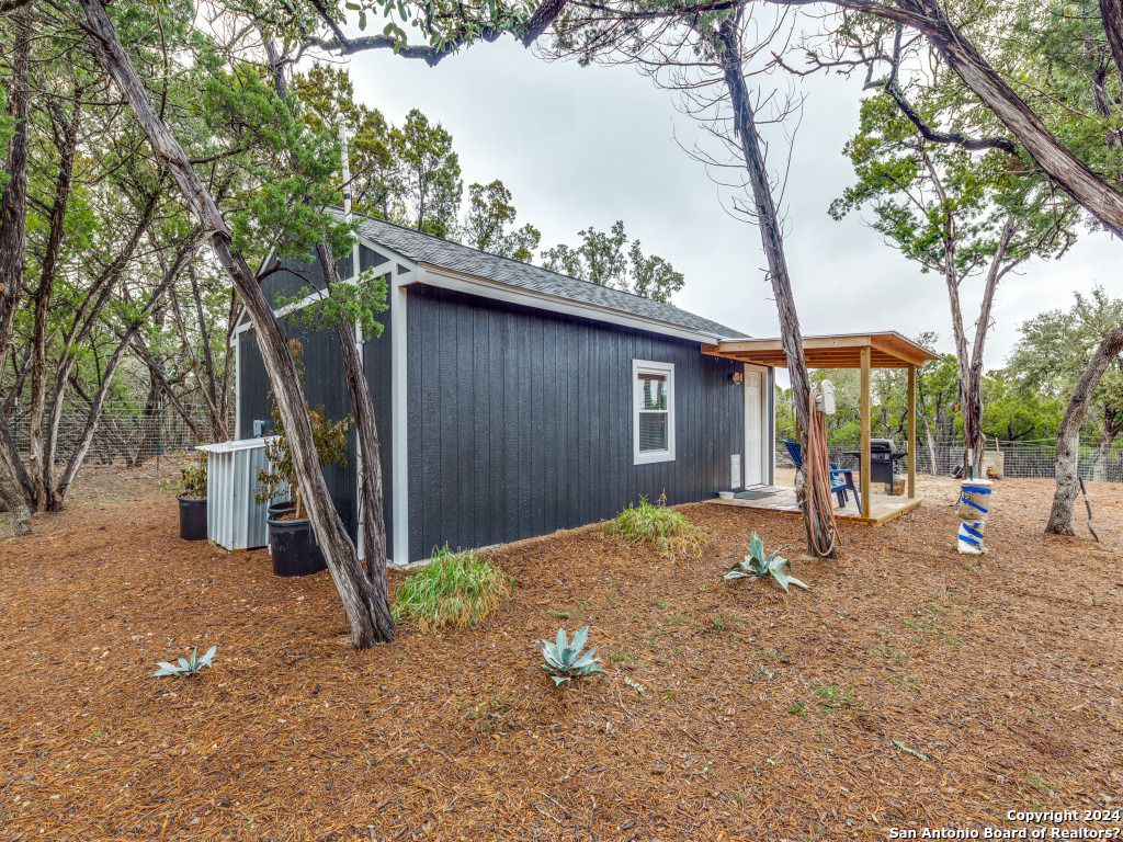 319 Canyon Lake Dr