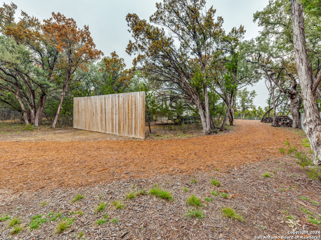 319 Canyon Lake Dr