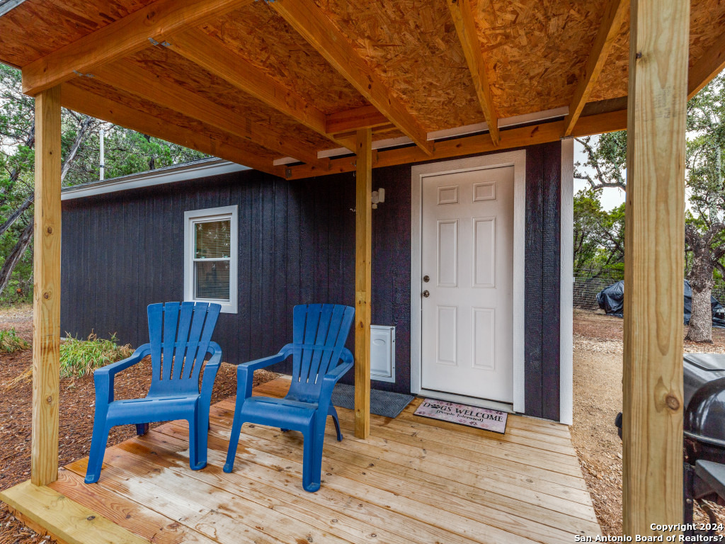 319 Canyon Lake Dr