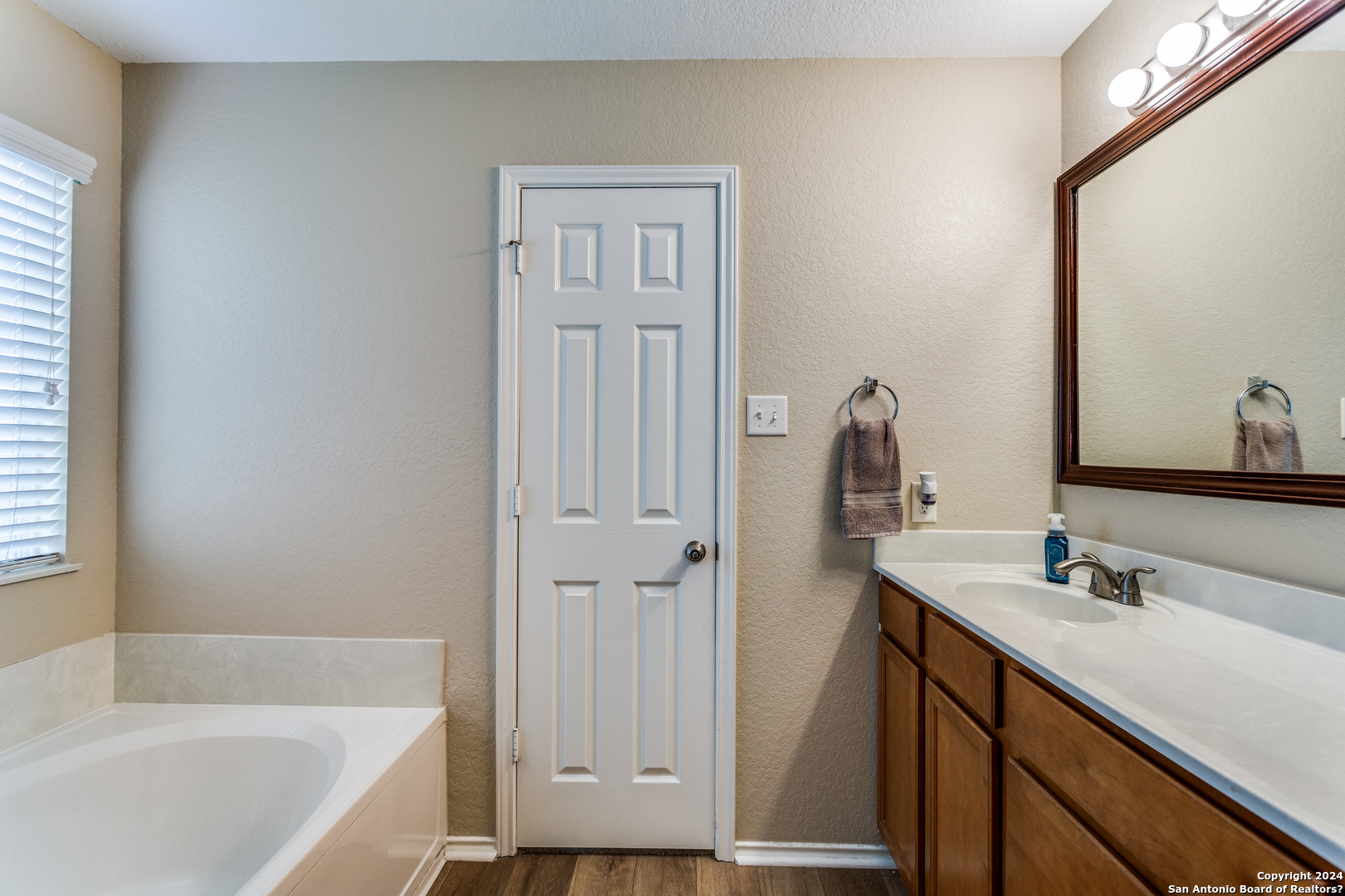 10918 Dewlap Trail