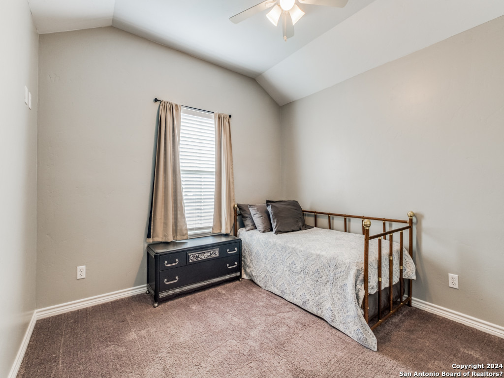 636 Skyline Dr