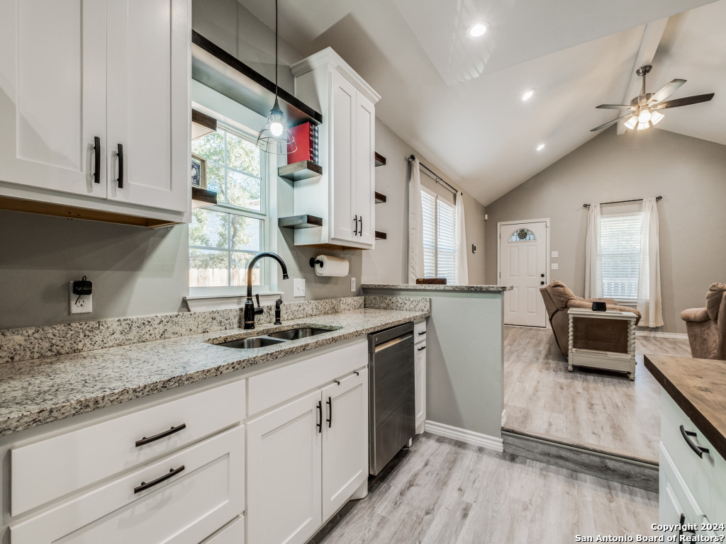 636 Skyline Dr