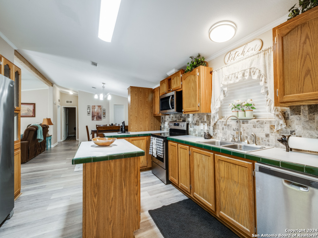 390 GALVESTON ST