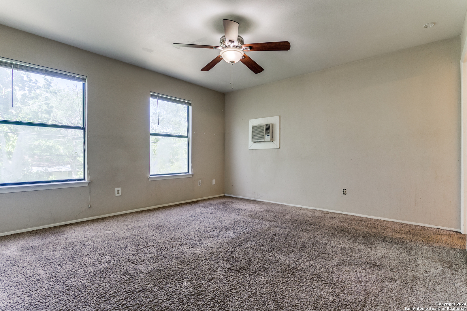 4411 EISENHAUER RD