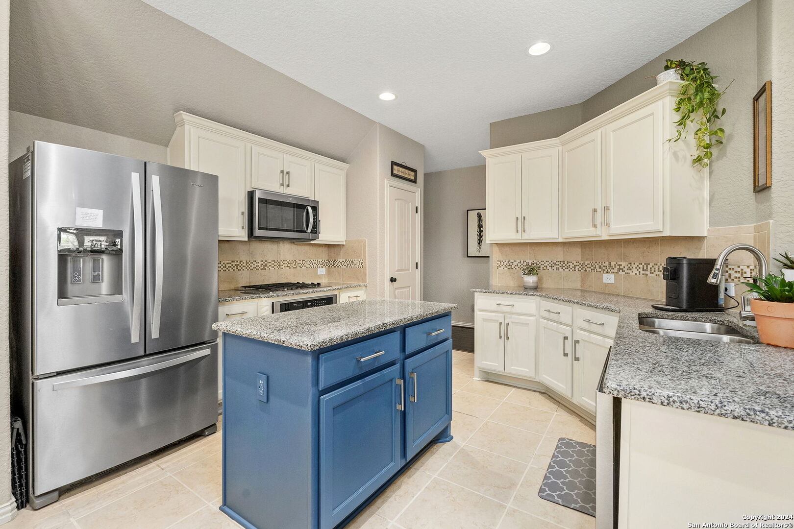 6034 DIEGO LN