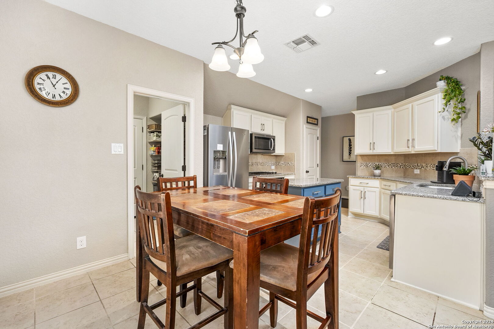 6034 DIEGO LN
