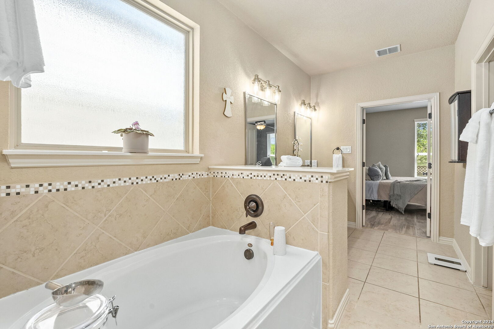 6034 DIEGO LN