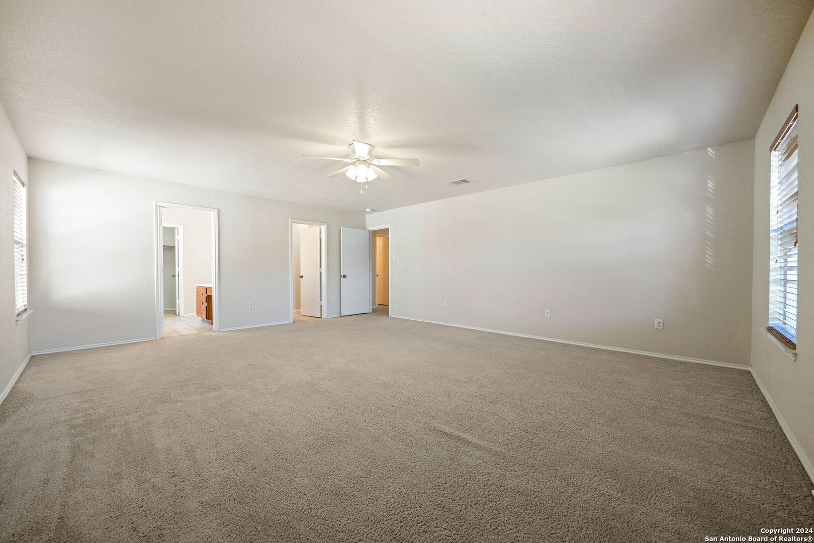 6610 WOODBELL