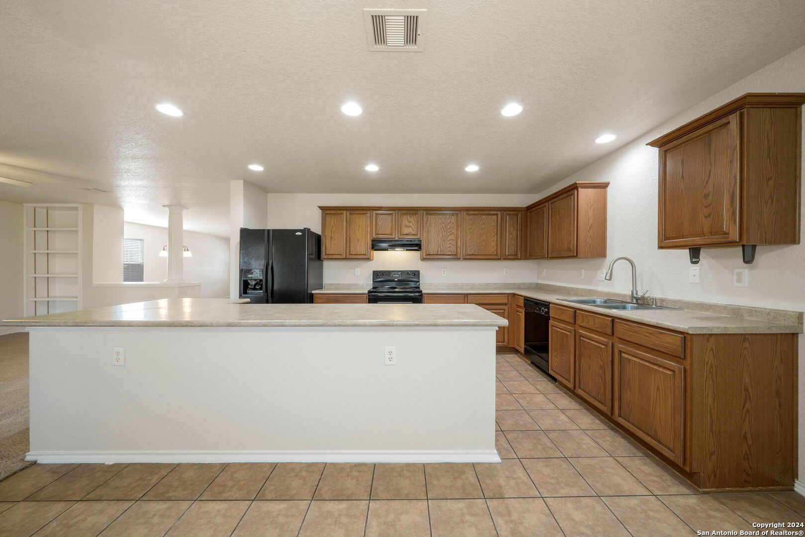 6610 WOODBELL