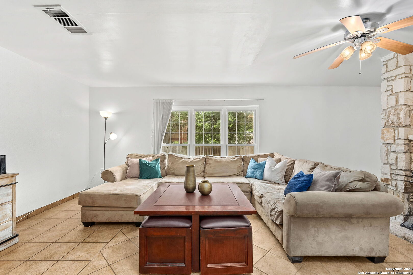 5215 Hacienda Dr
