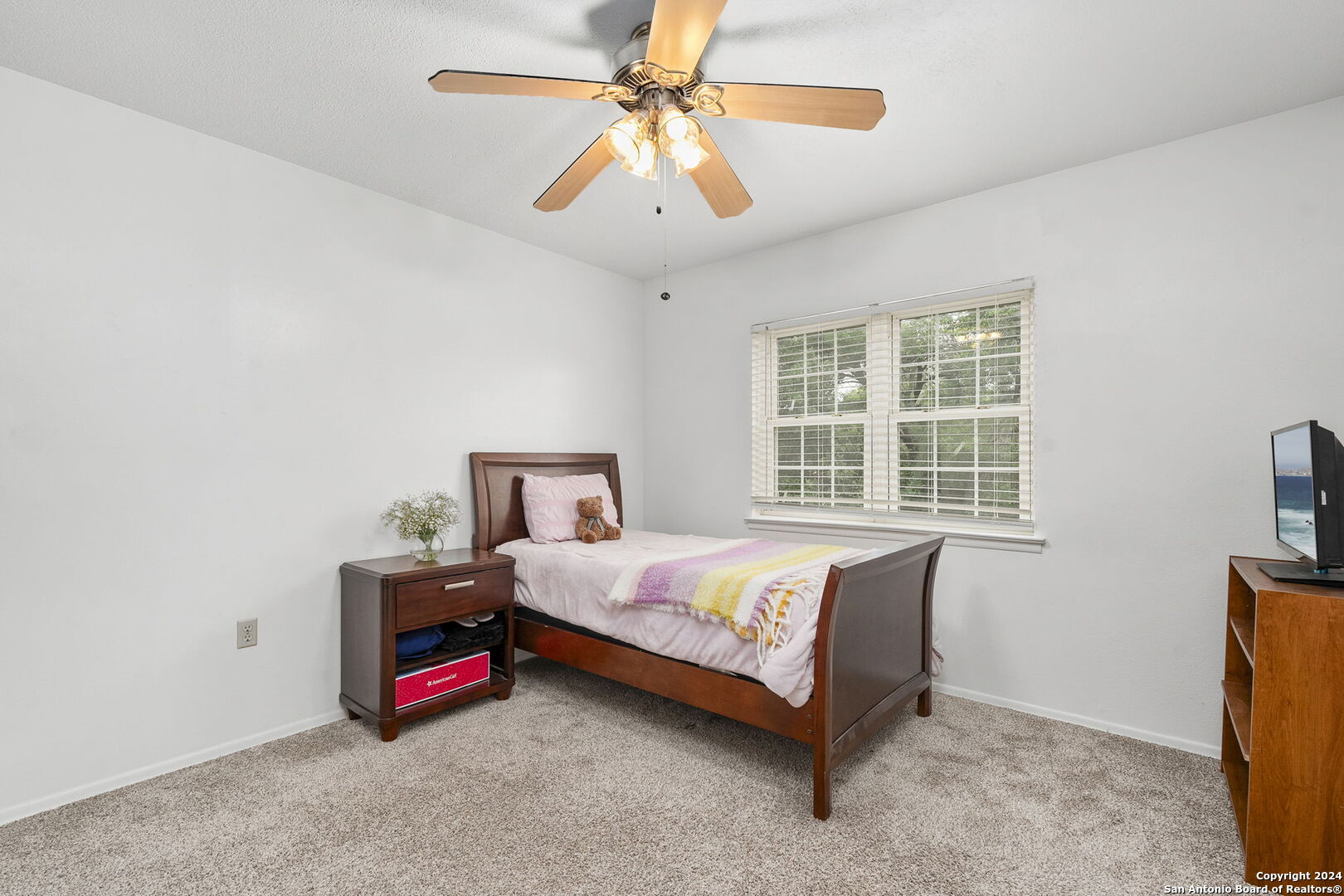 5215 Hacienda Dr