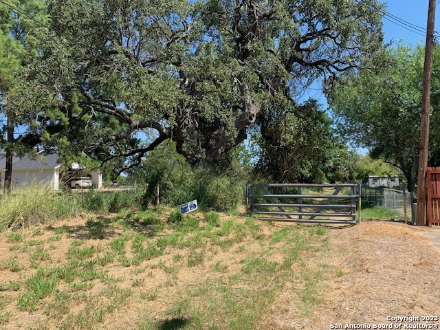 1404 W GOODWIN ST