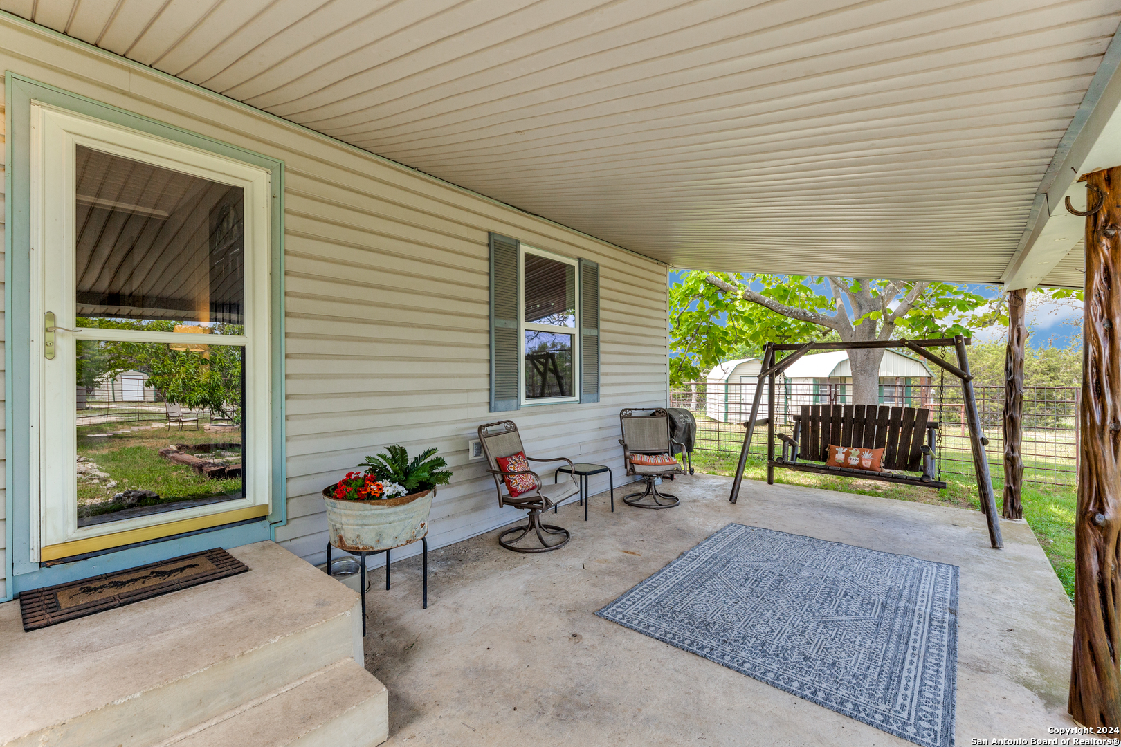 785 FOREST TRAIL DR