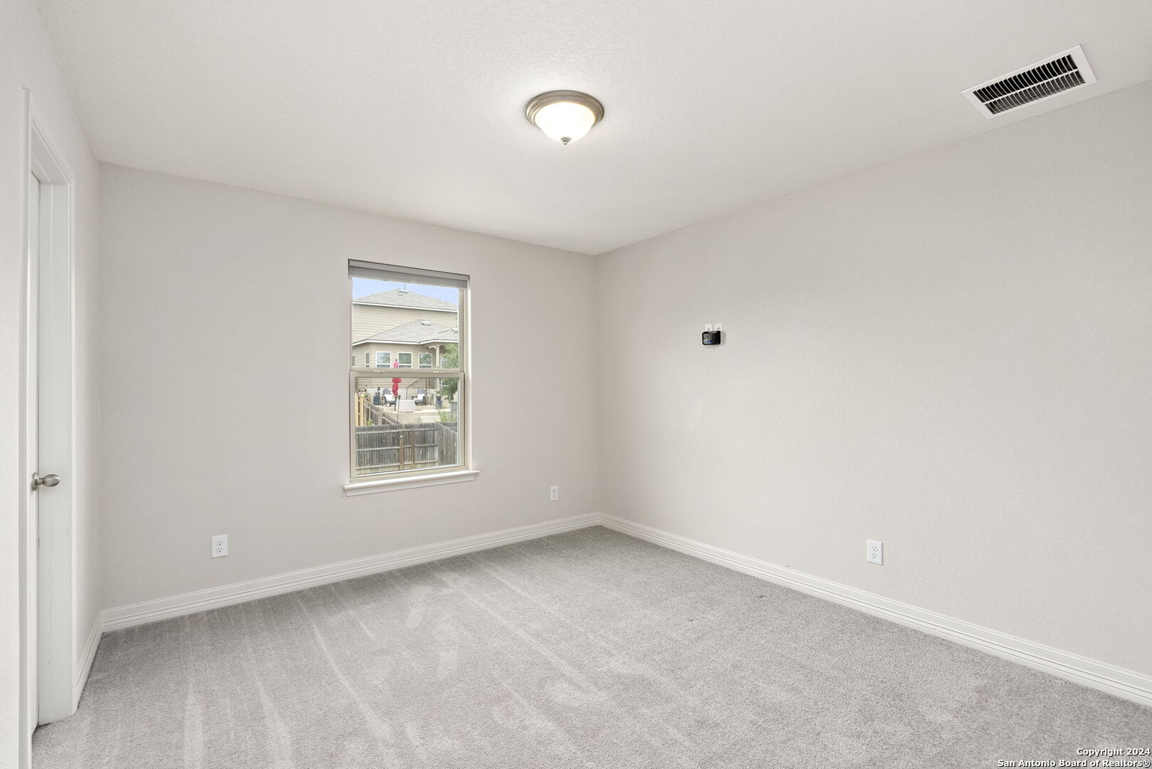 10633 JASMINE BLUFF