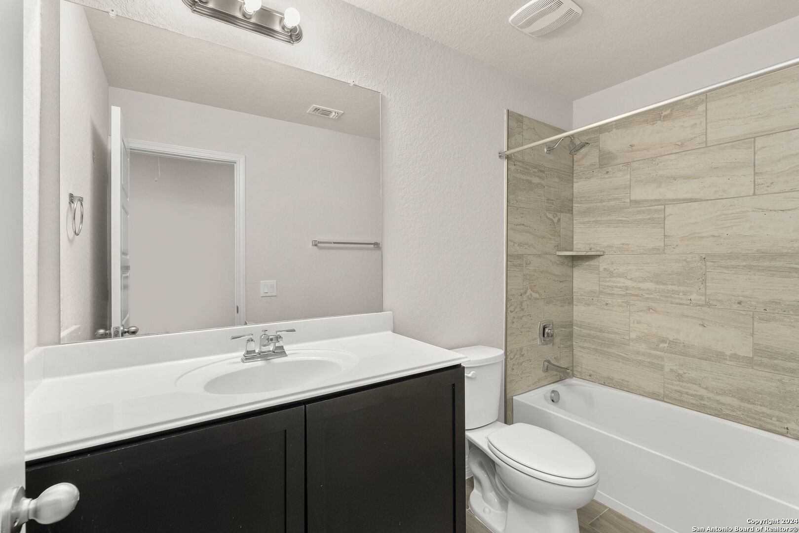 10633 JASMINE BLUFF