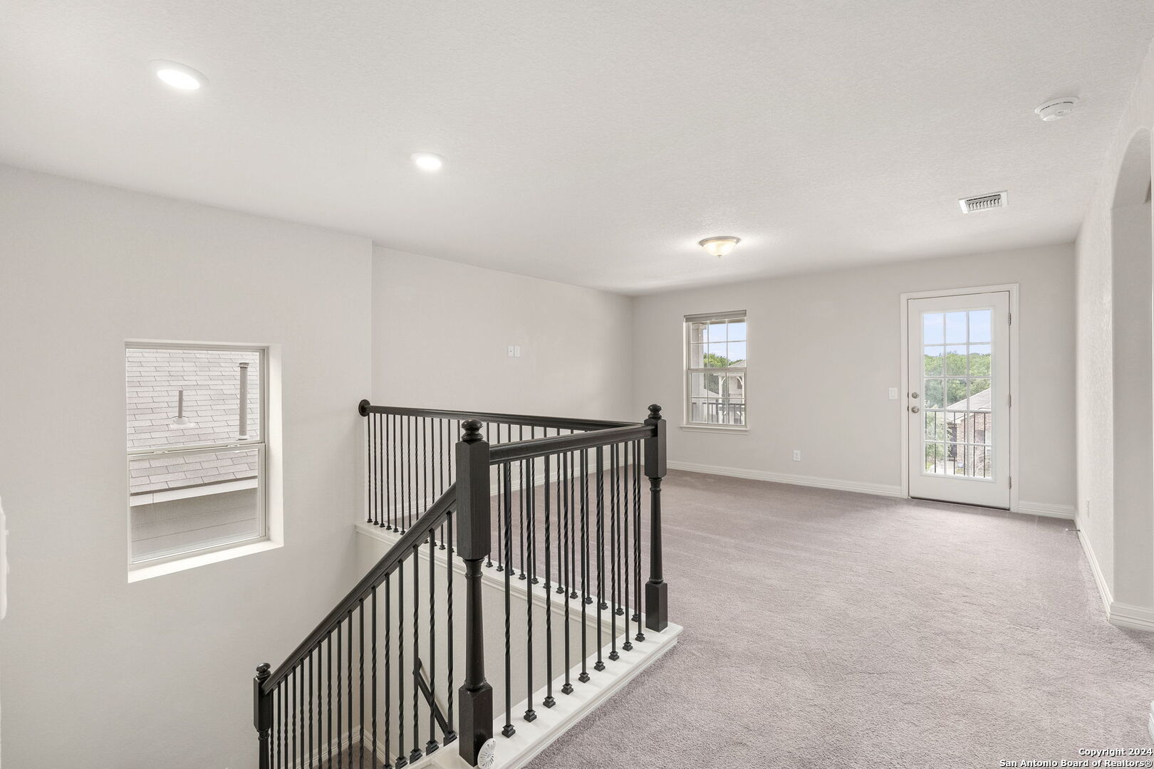 10633 JASMINE BLUFF