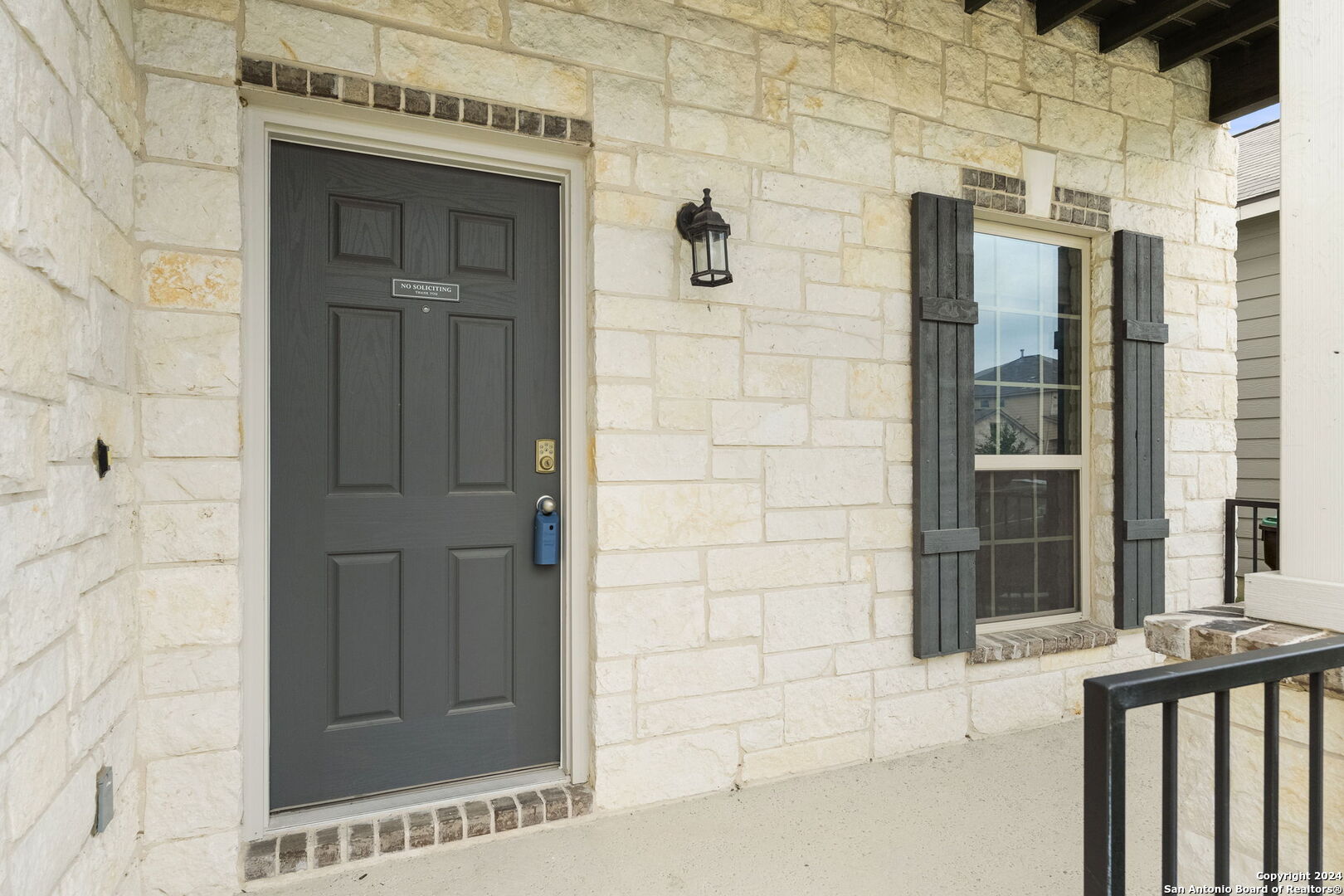 10633 JASMINE BLUFF