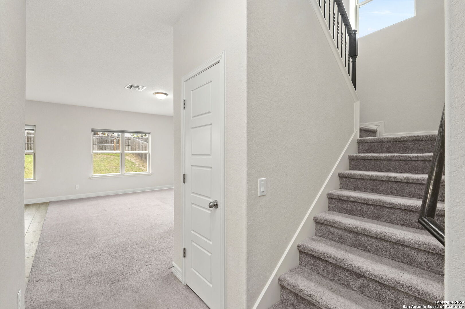 10633 JASMINE BLUFF
