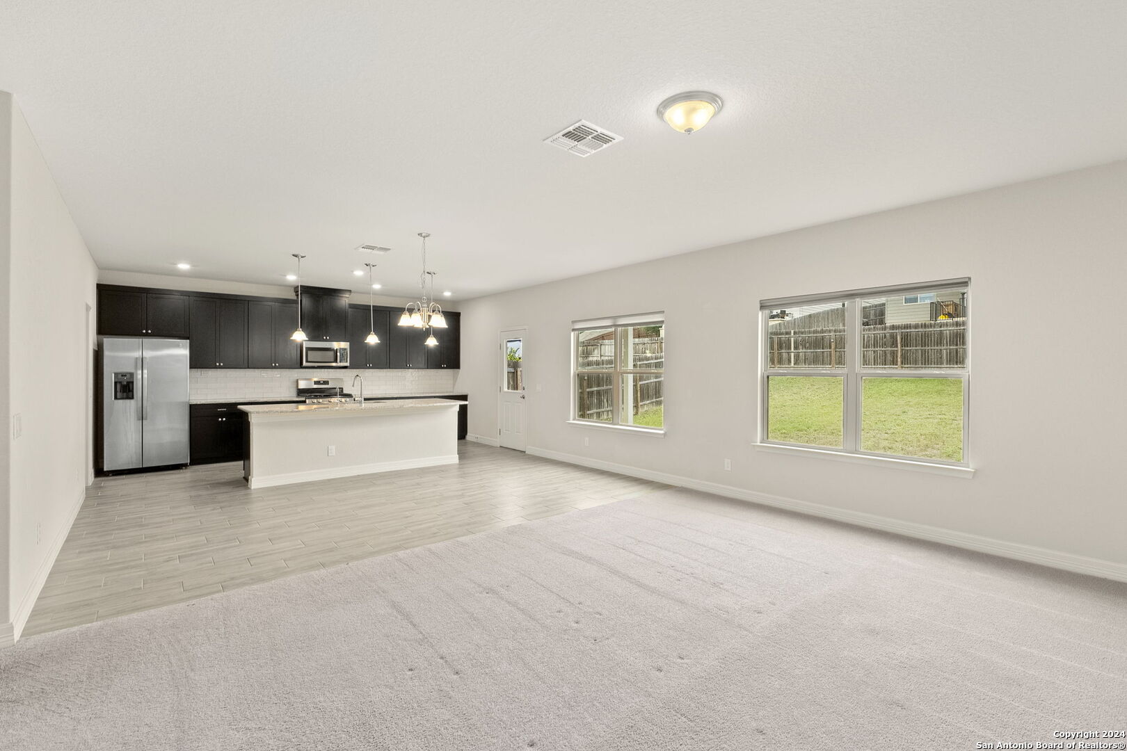 10633 JASMINE BLUFF