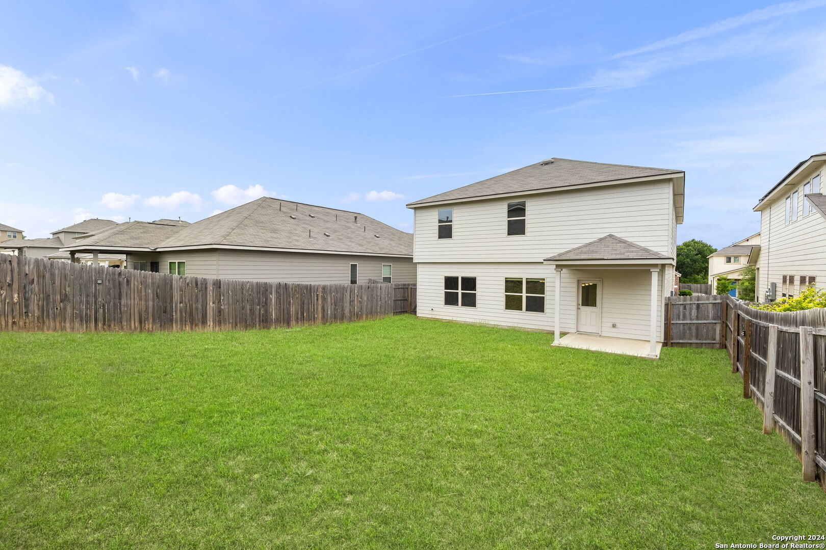 10633 JASMINE BLUFF