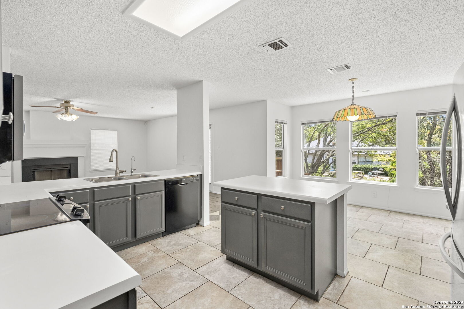 27006 GRANITE PATH