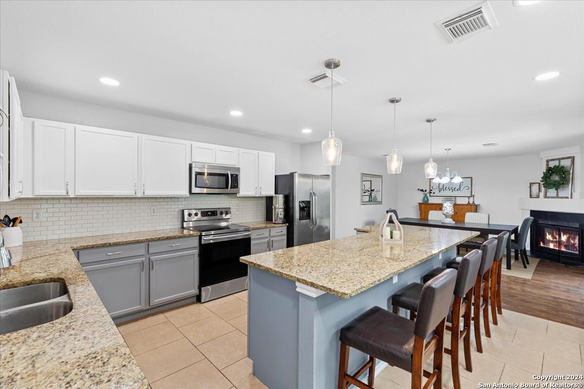 421 CAMARON WOODS