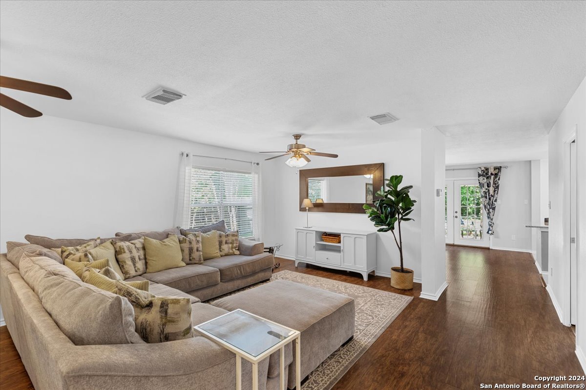 421 CAMARON WOODS