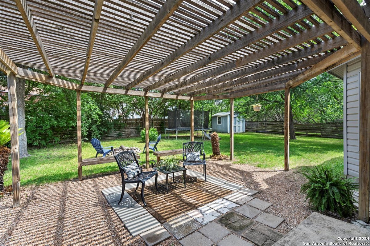 421 CAMARON WOODS
