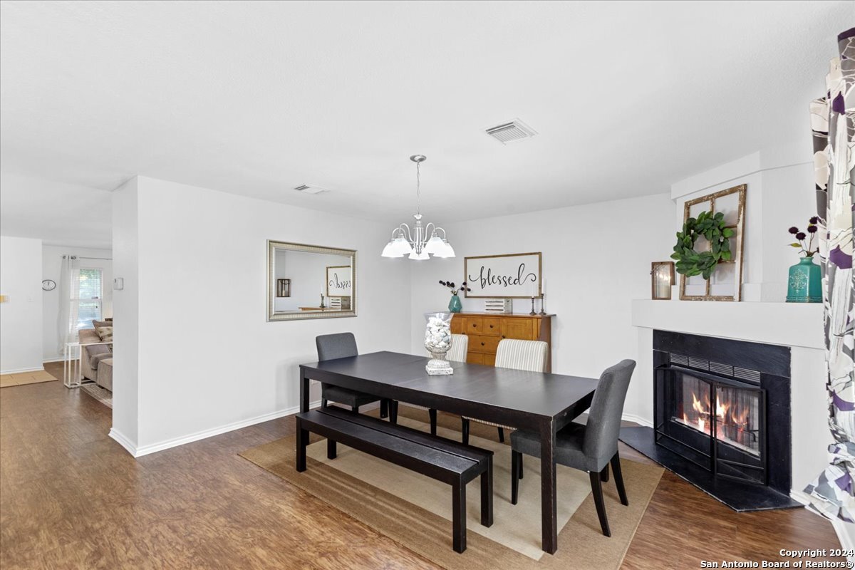 421 CAMARON WOODS