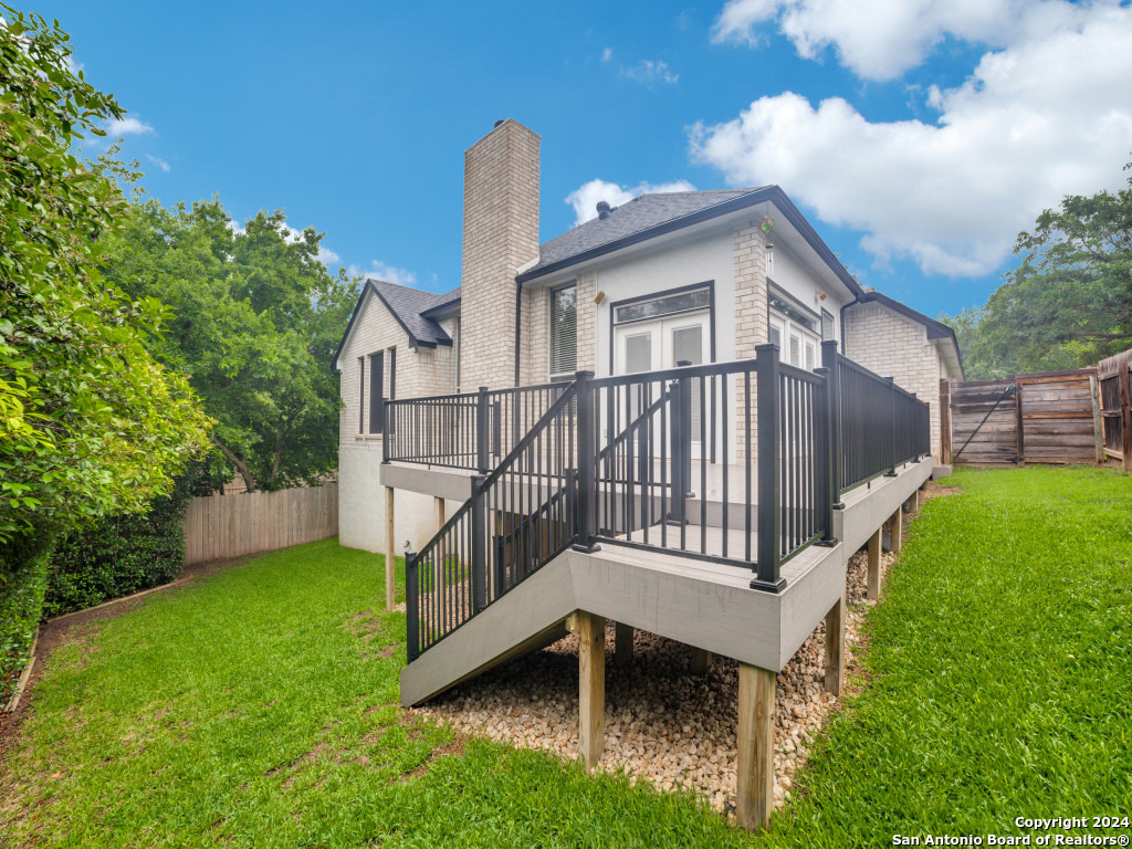 15106 STONETOWER DR