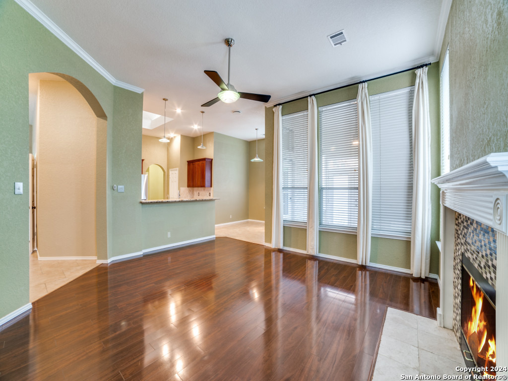 15106 STONETOWER DR