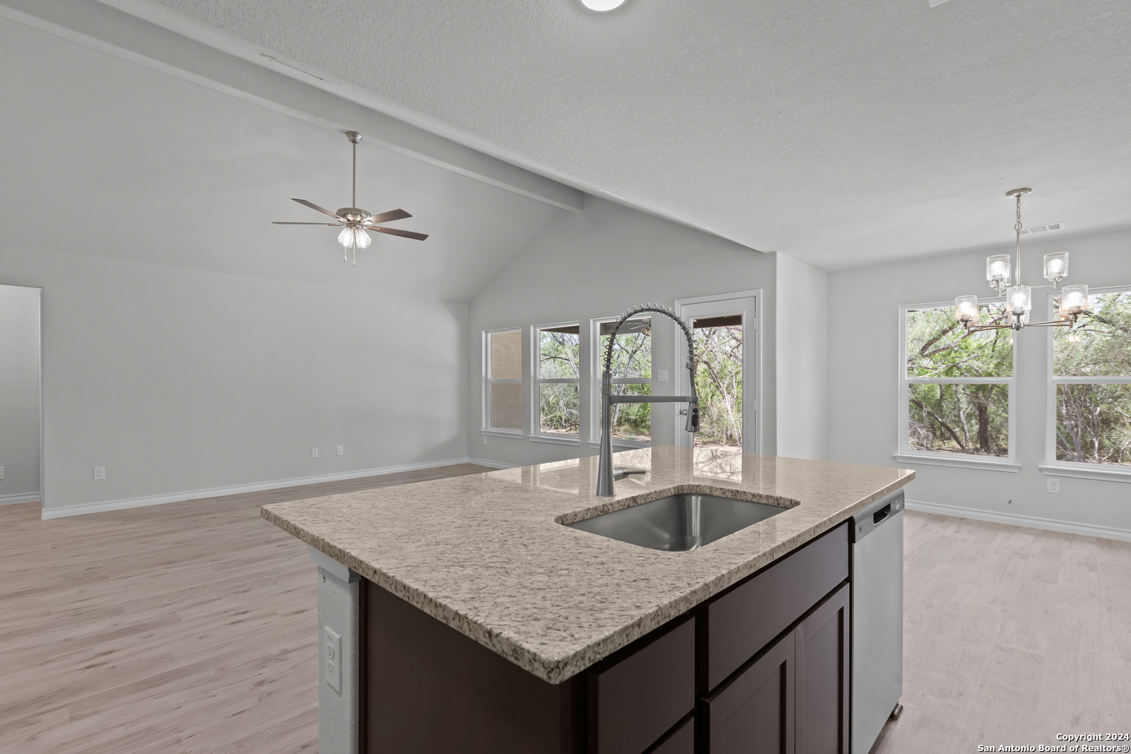 121 Sylas Hayes Loop