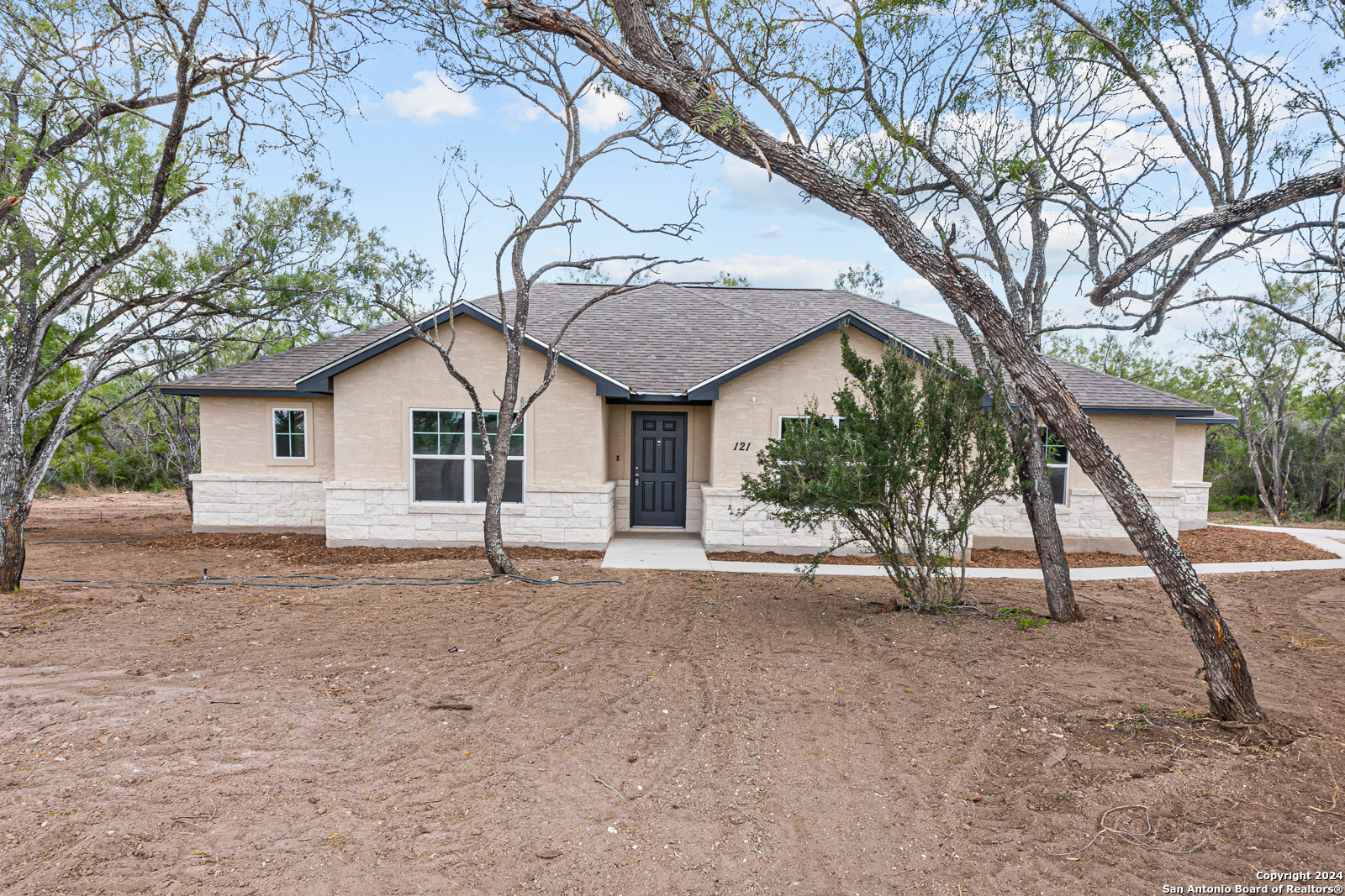 121 Sylas Hayes Loop