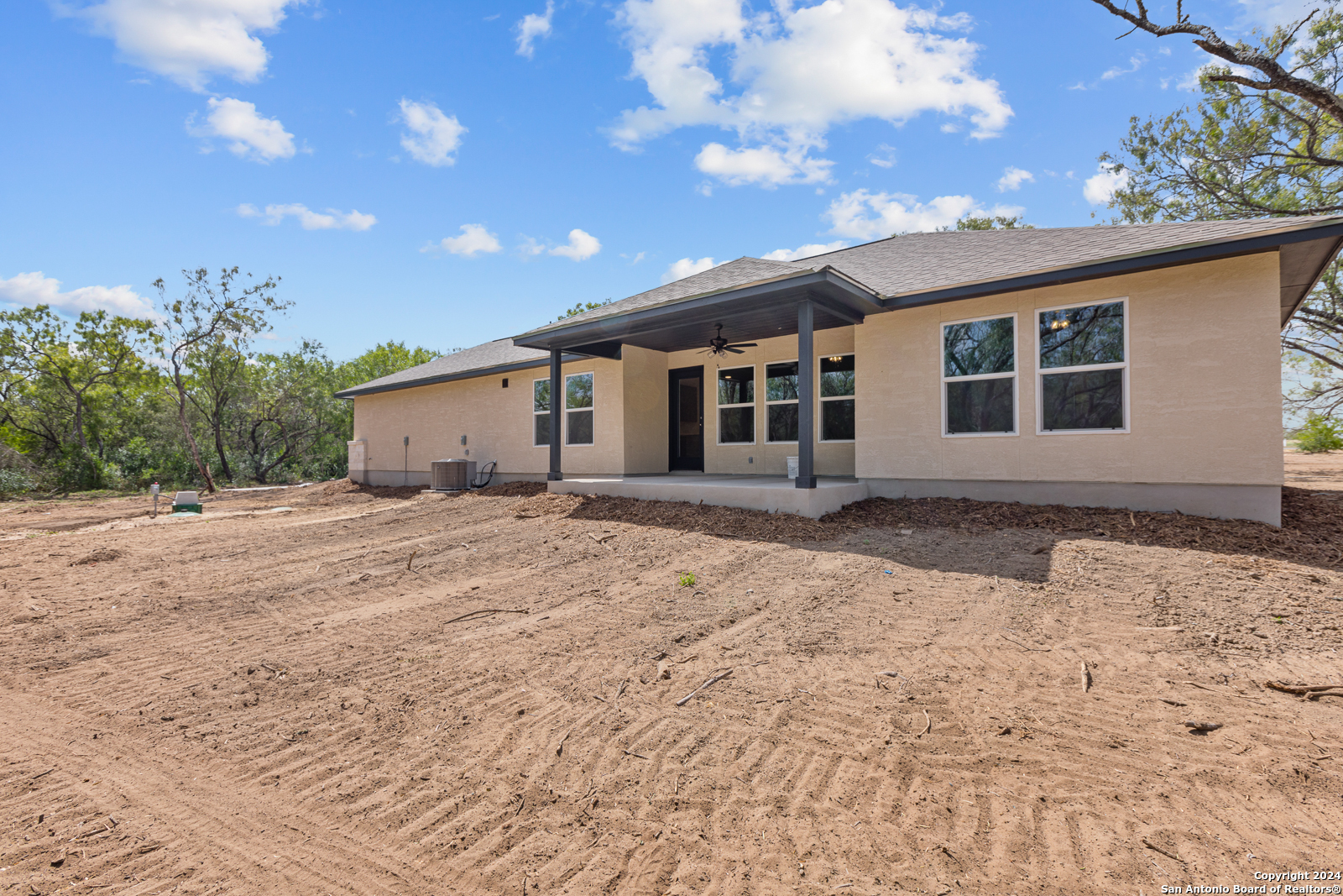 121 Sylas Hayes Loop