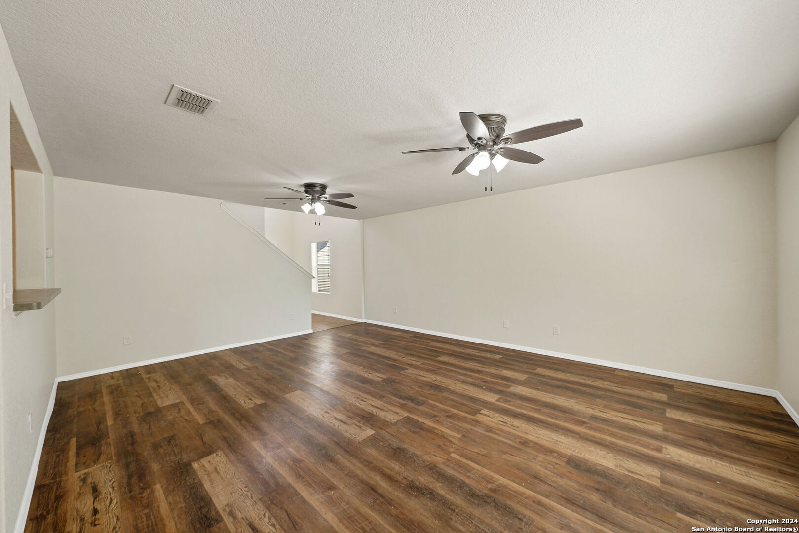 470 Walnut Crst