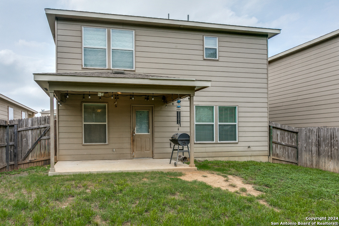 470 Walnut Crst