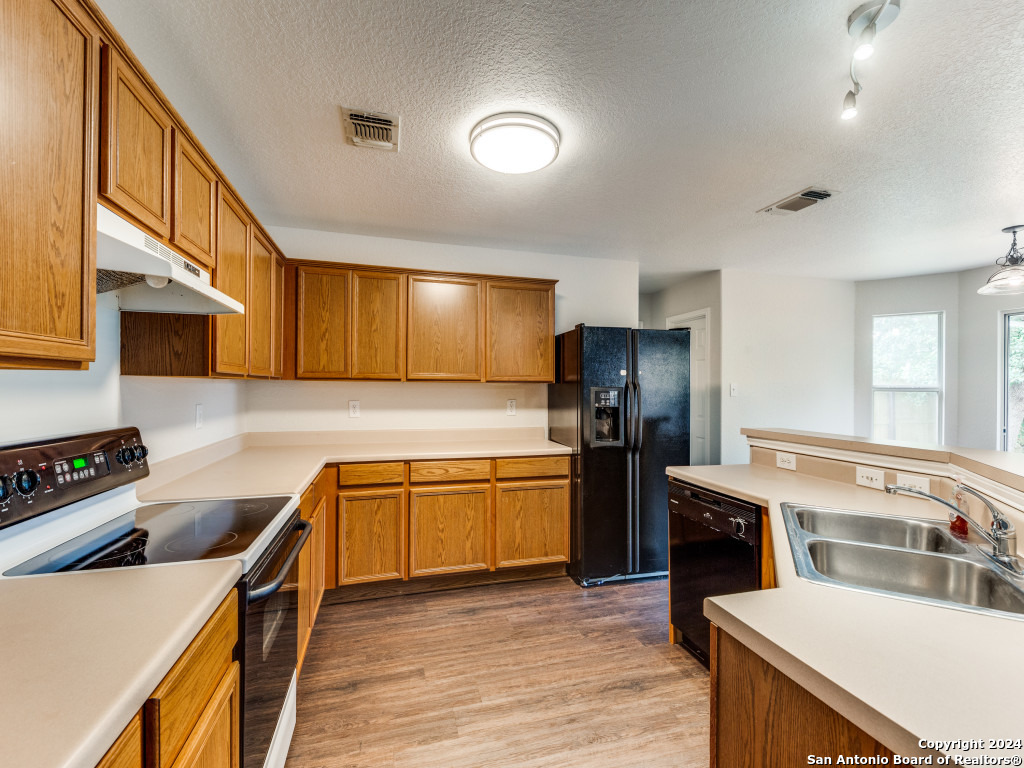 8738 VERANDA CT