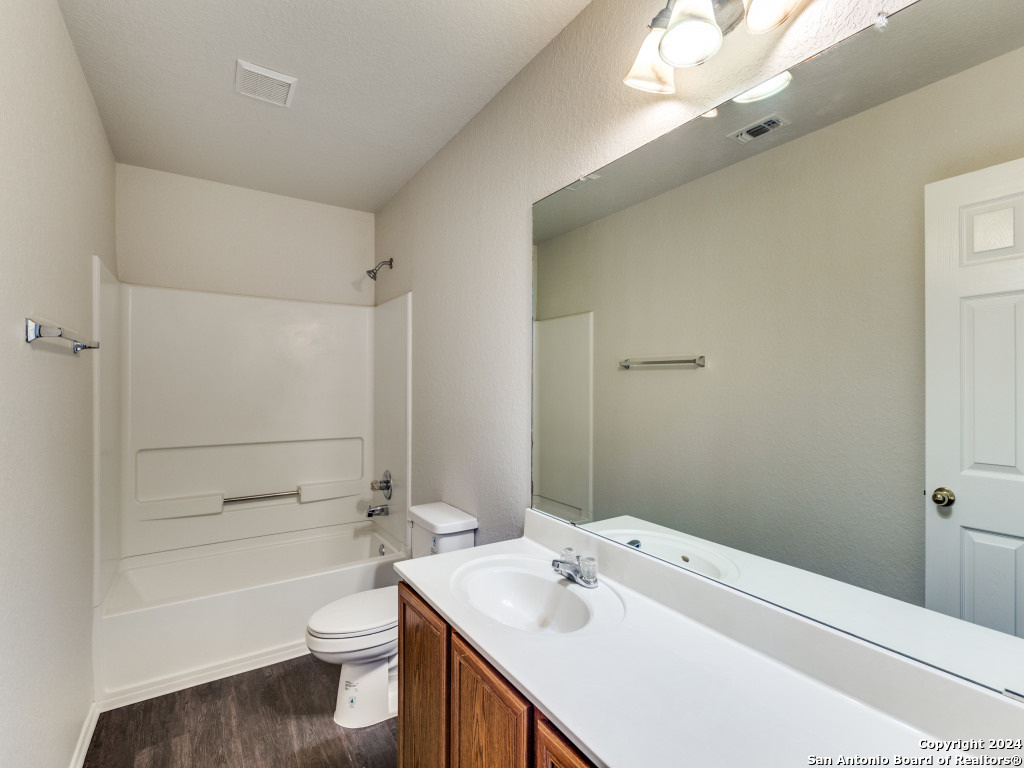 8738 VERANDA CT