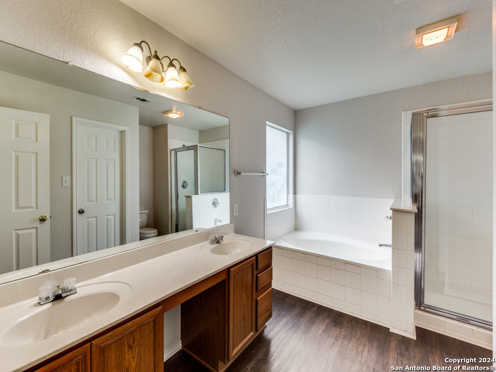 8738 VERANDA CT