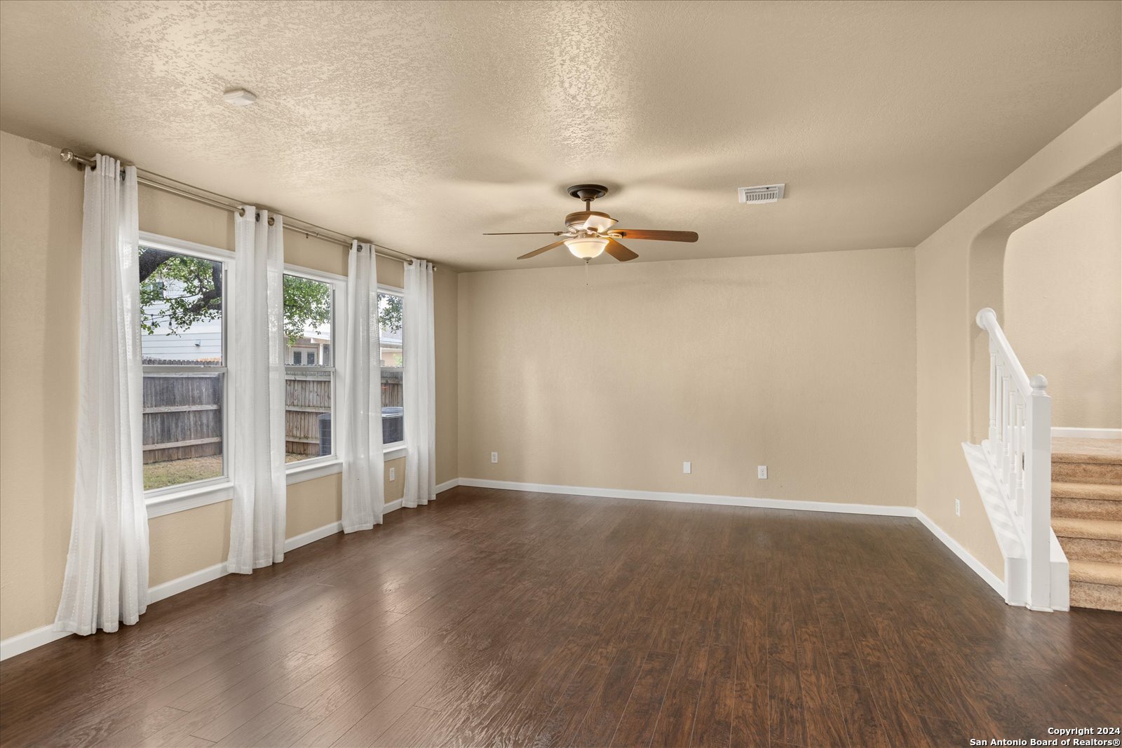 209 HORSE HILL