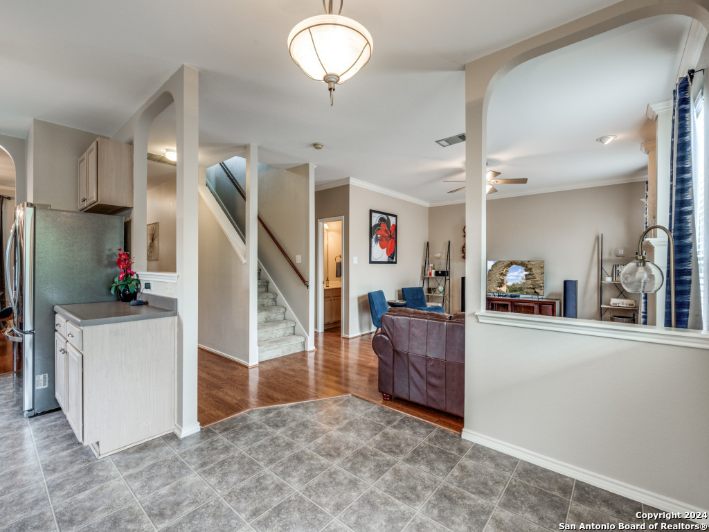 2907 ENCINO WOODS