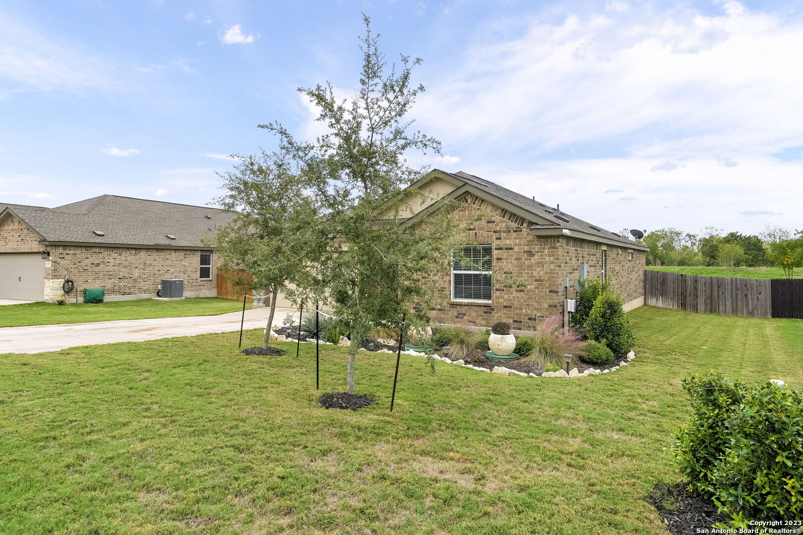 1161 HAVENS CROSS